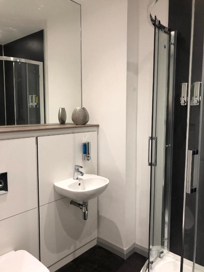 The Spires Serviced Apartments Cardiff Extérieur photo